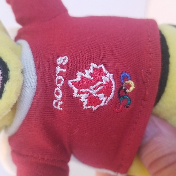 Vintage General Mills Honey Nut Bee Olympic Roots Canada Plush - Picture 6 of 9